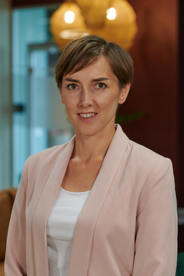 Sesja wizerunkowa dla korporacji - wykorzystaj moc wizerunku, aby budowa膰 siln膮 pozycj臋 na rynku i zwi臋ksza膰 zyski