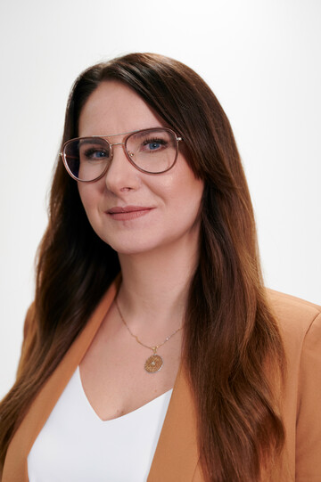 Sesja wizerunkowa dla du偶ej korporacji - przekonaj klient贸w o profesjonalizmie i wiarygodno艣ci Twojej firmy